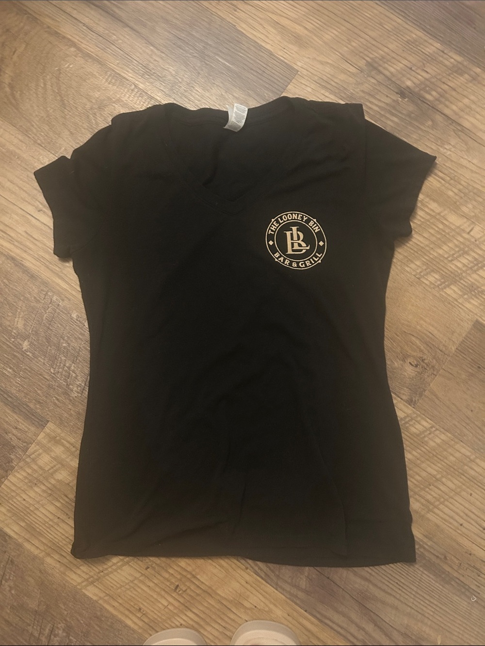 The looney Bin bar & Grille Black Short Sleeve Tee with Tan & White Looney Bin M - Picture 2 of 4